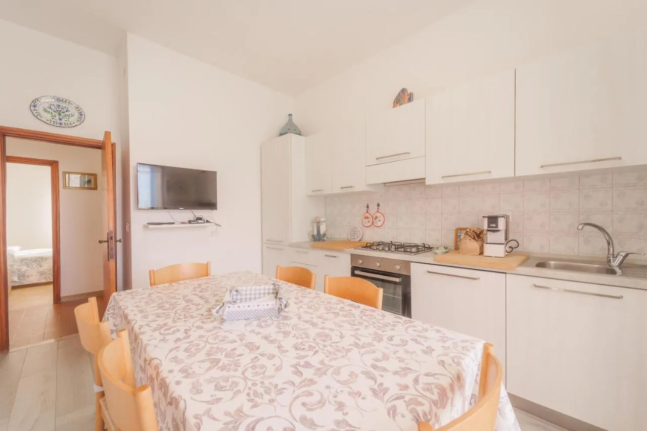 Casa Fiorella A Pomonte -Goelba Apartment