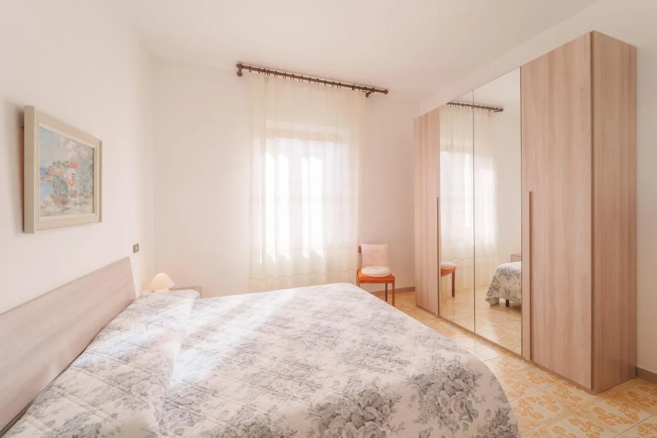 Apartment Casa Fiorella A Pomonte -Goelba Italy